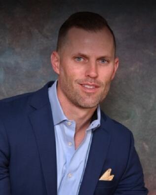 Headshot of Robert McCarthy