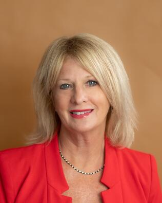 Headshot of Donna Klug