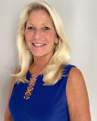 Headshot of Laura Barber
