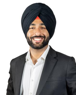Headshot of Amanvir Singh