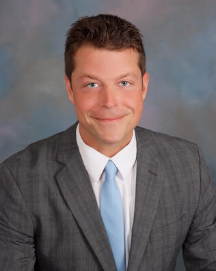 Headshot of Mark Lowe