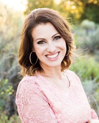 Headshot of Alyssa Terry