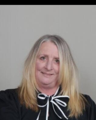 Headshot of Angela Graham