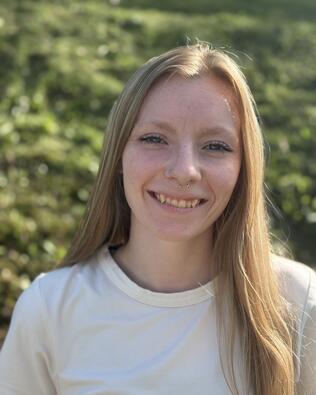 Headshot of Sommer Lawing