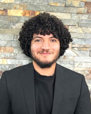 Headshot of Thomas Corona