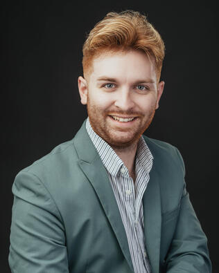 Headshot of Brandon Perry
