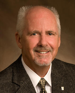 Headshot of Dennis Fagan