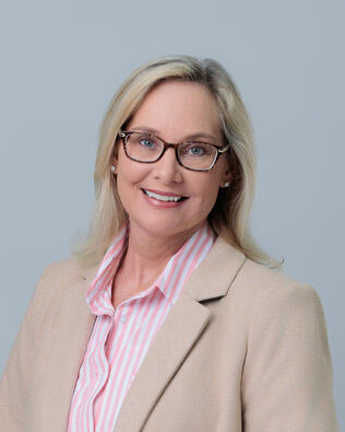 Headshot of Tonya Wolfe