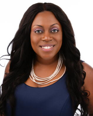 Headshot of Danielle Avery