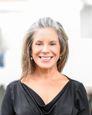 Headshot of Leighann Moscatello