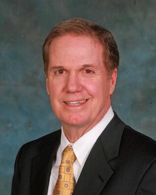 Headshot of Robert Curran
