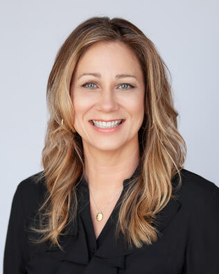 Headshot of Lisa Gripp