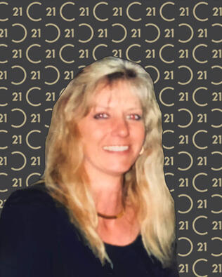 Headshot of Lori Breeden