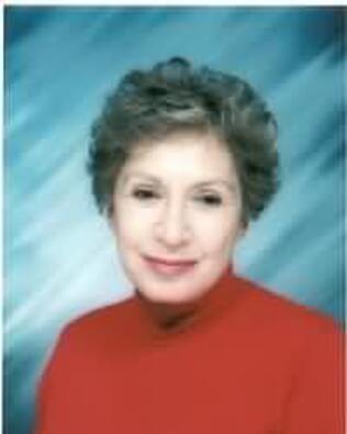 Headshot of Virginia Holdinski