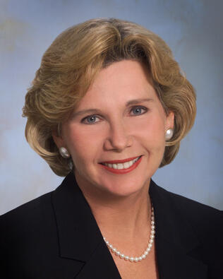 Headshot of Gail Wood