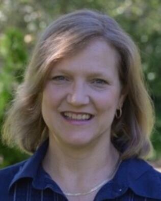 Headshot of Ruth Hill