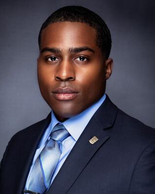 Headshot of Deante Mahome