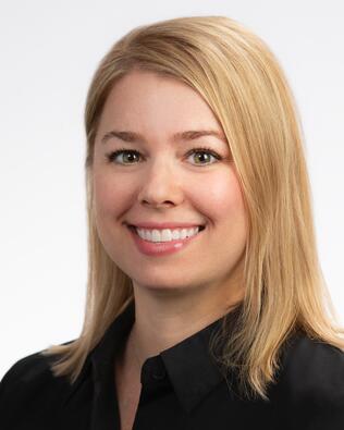 Headshot of Sarah Hansen