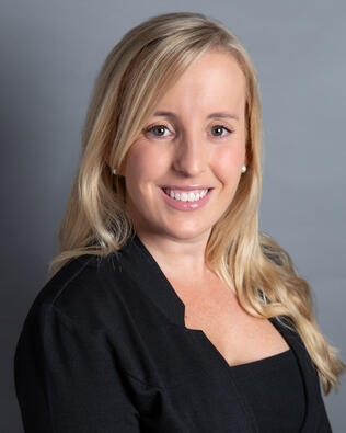 Headshot of Anne Starr