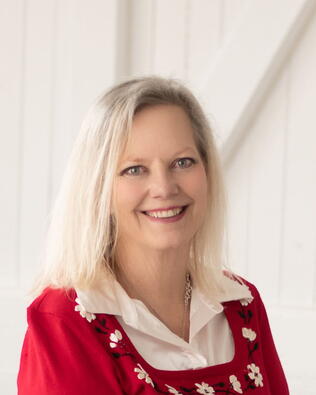 Headshot of Janet LaFoy