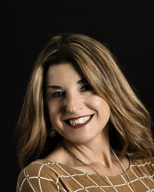 Headshot of Rena Cooper