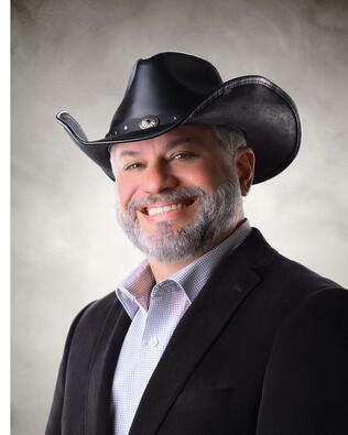 Headshot of Christopher Carlo