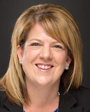Headshot of Jennifer Mullin