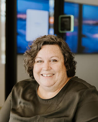Headshot of Brenda Bake