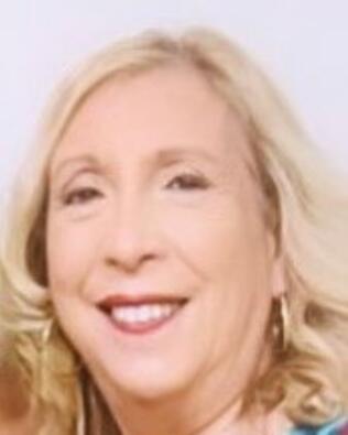Headshot of Dorina Soumastre