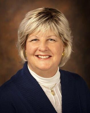 Headshot of Cindy Winslow