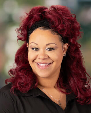Headshot of Janae Garnett