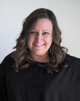 Headshot of Jenni Boller