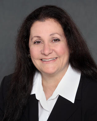 Headshot of Phyllis Guiliano
