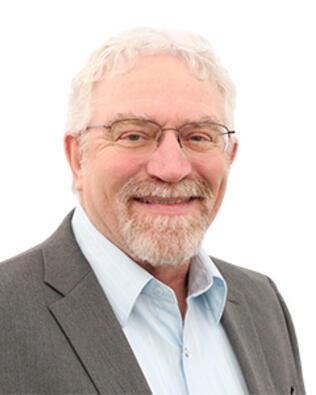 Headshot of Larry Lynn