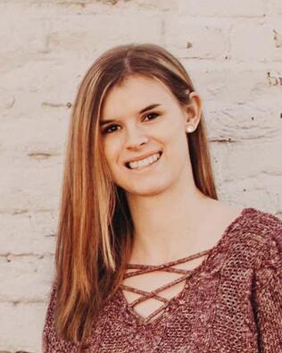 Headshot of Jessica Land