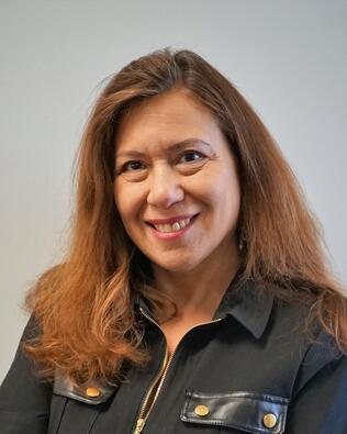 Headshot of Carmen Velarde