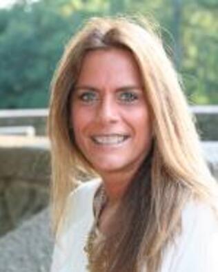 Headshot of Mimi Bostic