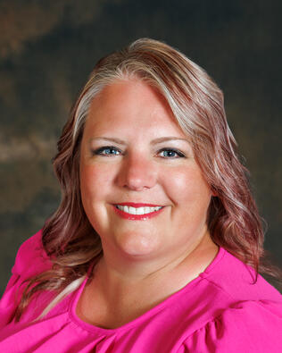 Headshot of Crystal Burns