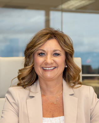 Headshot of Angela Whitmire
