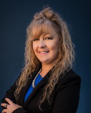 Headshot of Angie Gardner