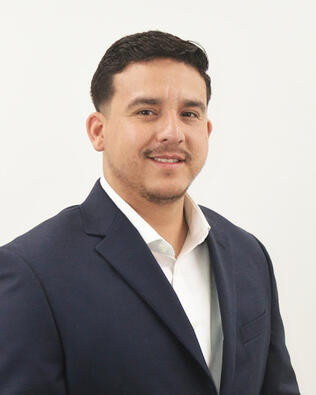 Headshot of Michael Quintana