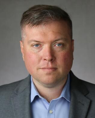 Headshot of Casey Sears