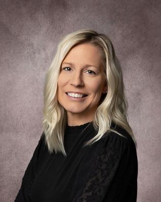 Headshot of Nicole Schuette