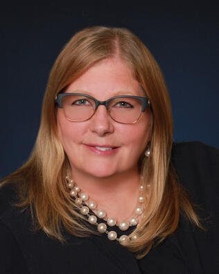 Headshot of Cynthia Brashear