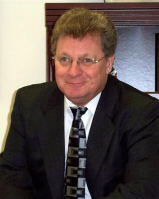 Headshot of Donald Gurney