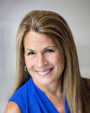 Headshot of Lori Periard