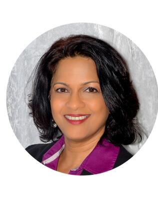 Headshot of Sandra Chuakong