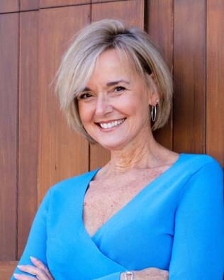 Headshot of Kimberly Dronzek