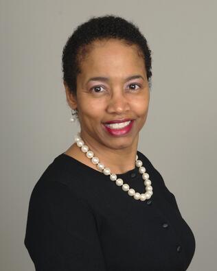 Headshot of Sandra Elliston