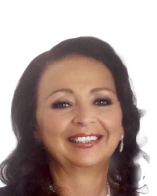Headshot of Lucy Brunelli